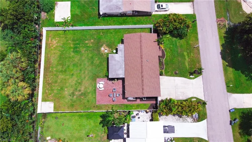 849  Lake McGregor  DR, Fort Myers, FL 33919