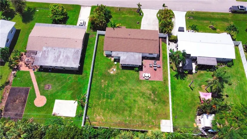 849  Lake McGregor  DR, Fort Myers, FL 33919