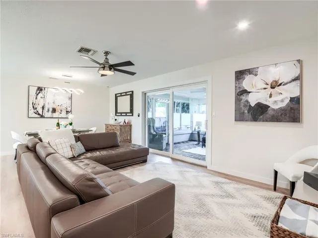 849  Lake McGregor  DR, Fort Myers, FL 33919