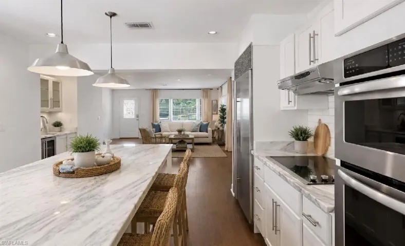 1175 9th Ave N, Naples, Florida 34102
