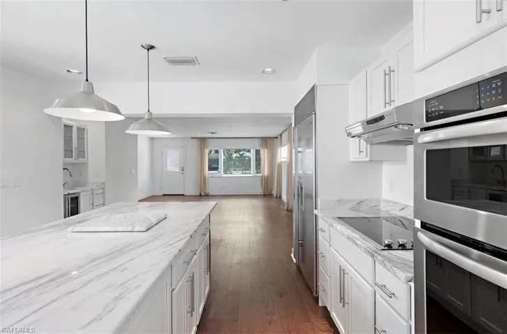 1175 9th Ave N, Naples, Florida 34102