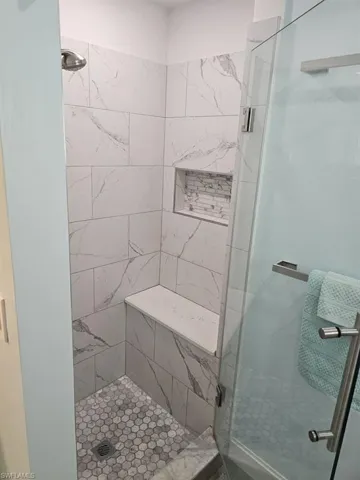 OWNER'S SUITE BATH