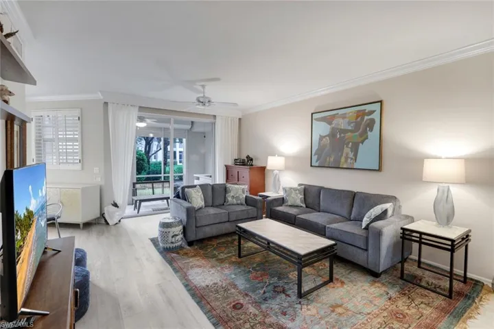 400  L Ambiance  CIR, Naples, FL 34108
