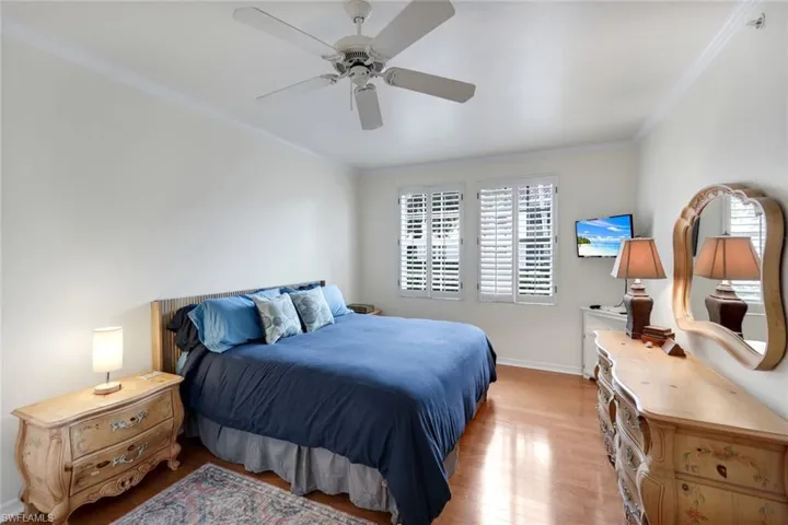 400  L Ambiance  CIR, Naples, FL 34108