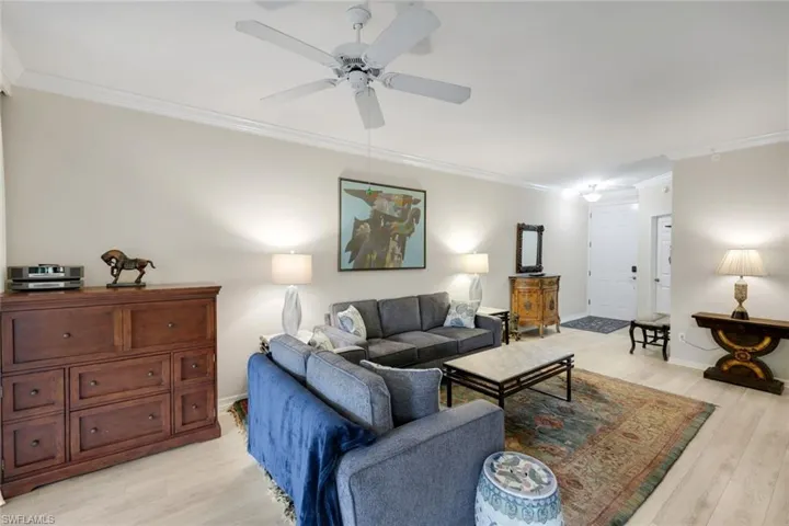 400  L Ambiance  CIR, Naples, FL 34108