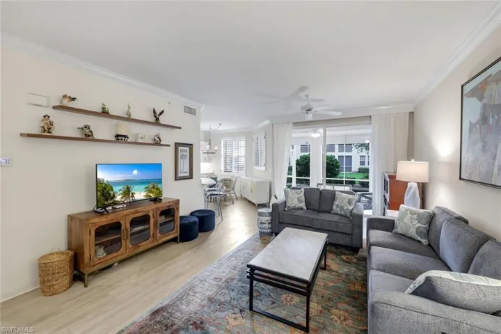 400  L Ambiance  CIR, Naples, FL 34108