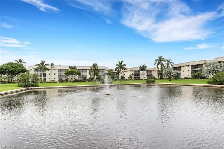 788 Park Shore Dr E14, Naples, Florida 34103