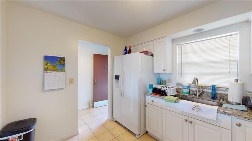4842  Tudor  DR, CAPE CORAL, FL 33904