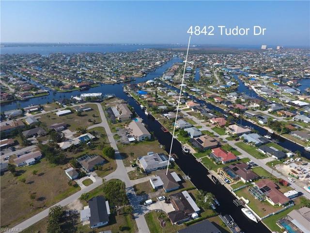 4842  Tudor  DR, CAPE CORAL, FL 33904