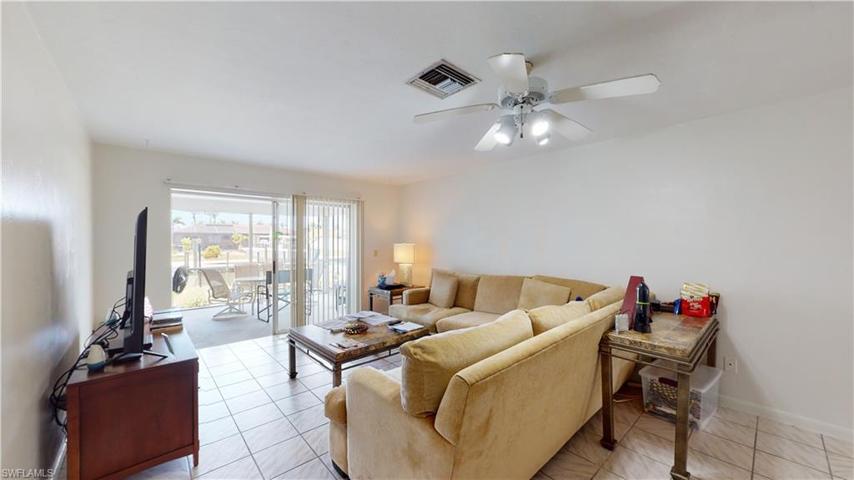 4842  Tudor  DR, CAPE CORAL, FL 33904