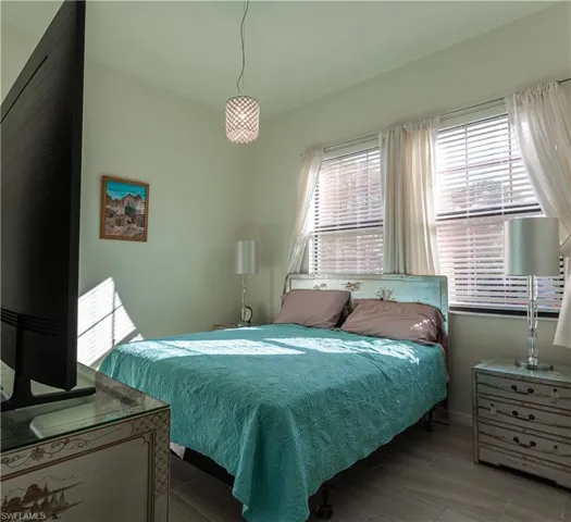 Guest bedroom 1