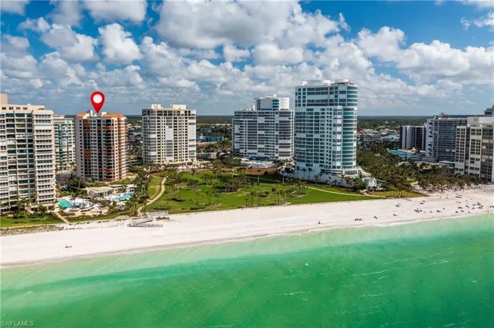 Ah, Park Shore.  Park Shore Towers is a luxury building in a gated enclave of beachfront condominiums.