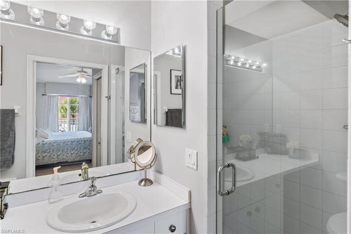 2865 Cypress Trace CIR # 202, NAPLES FL 34119