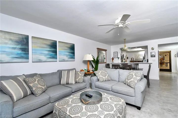 12150 Kelly Sands Way 607, Fort Myers, Florida 33908
