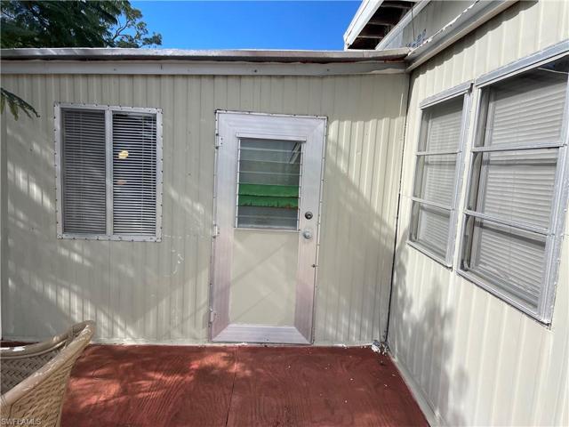 123  Flame  LN, North Fort Myers, FL 33917