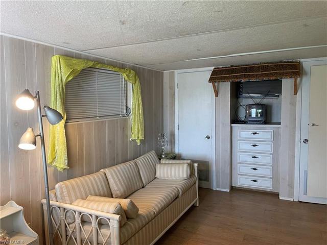 123  Flame  LN, North Fort Myers, FL 33917