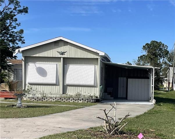 123  Flame  LN, North Fort Myers, FL 33917
