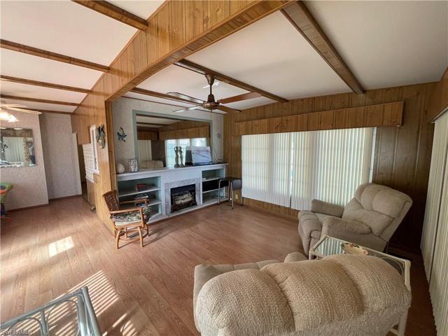 123  Flame  LN, North Fort Myers, FL 33917