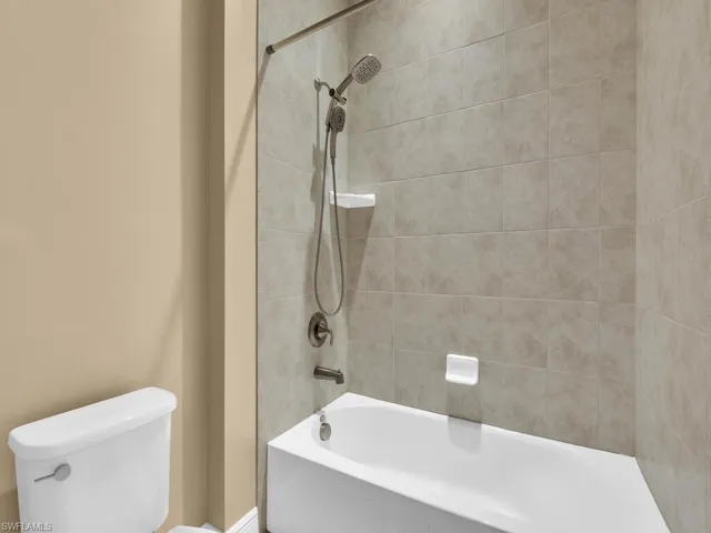 Jack-n-Jill Bath