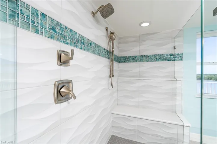 5427  Osprey  CT, Sanibel, FL 33957
