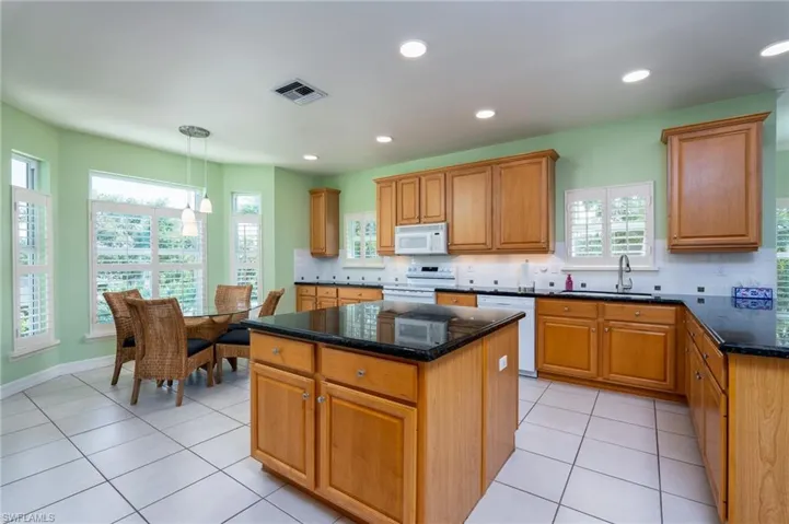 5427  Osprey  CT, Sanibel, FL 33957