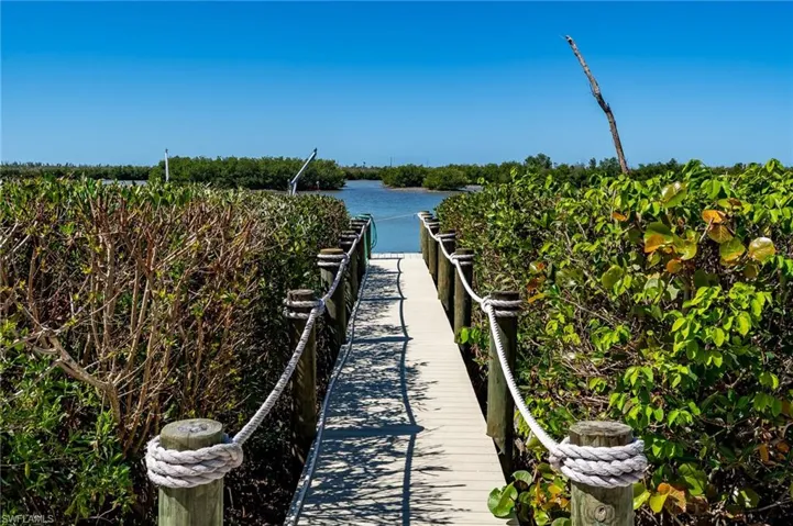 5427  Osprey  CT, Sanibel, FL 33957
