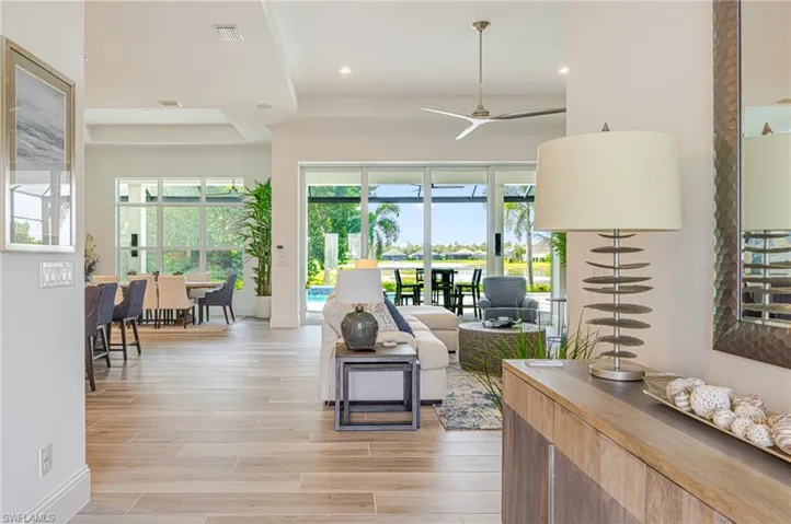 14244 Laguna Springs Ln, Naples, Florida 34114