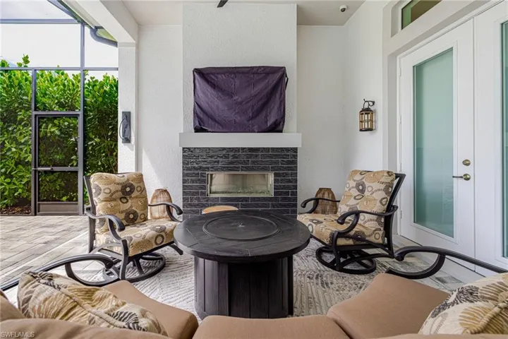 14244 Laguna Springs Ln, Naples, Florida 34114