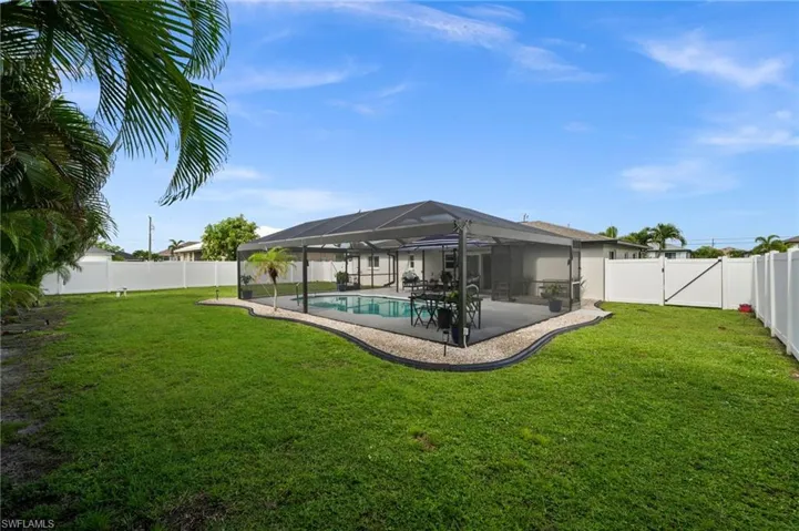 2141 Sw 5th Ave, Cape Coral, Florida 33991