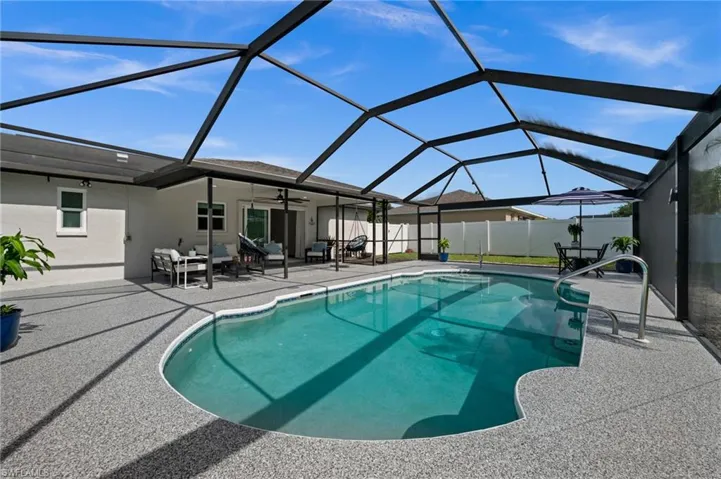 2141 Sw 5th Ave, Cape Coral, Florida 33991