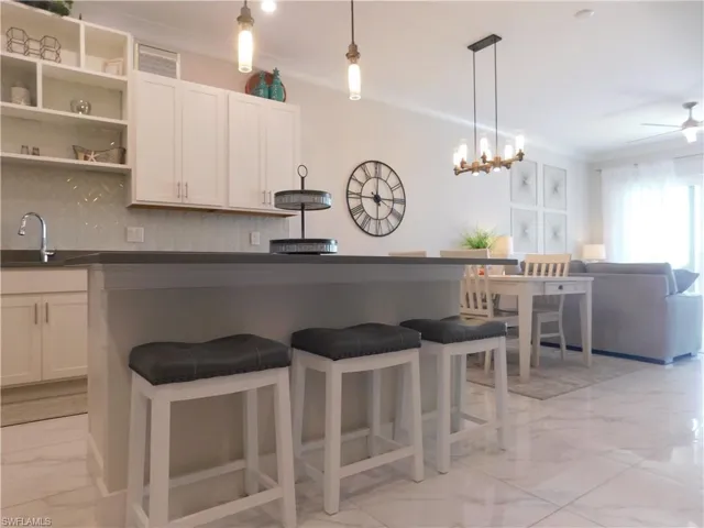 163  Indies E DR, Naples, FL 34114
