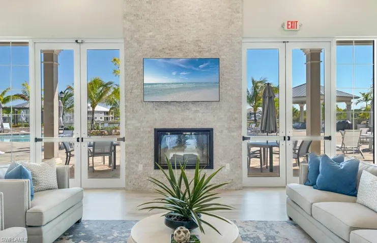163  Indies E DR, Naples, FL 34114