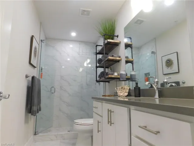 163  Indies E DR, Naples, FL 34114