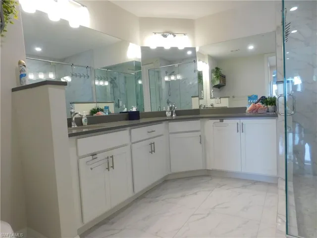 163  Indies E DR, Naples, FL 34114