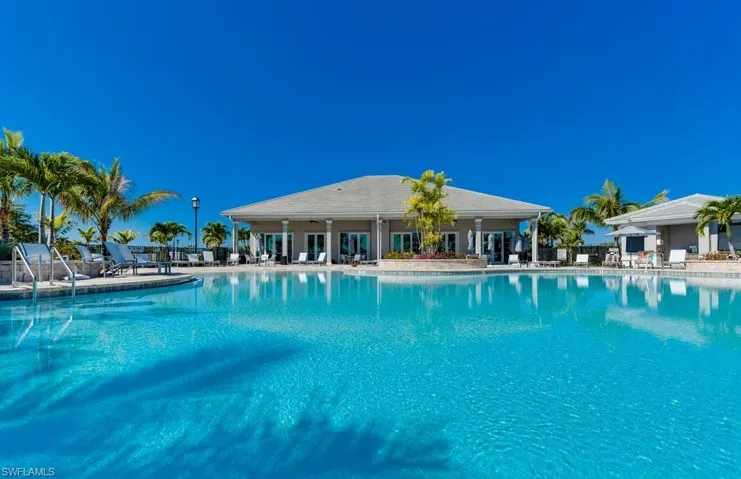 163  Indies E DR, Naples, FL 34114