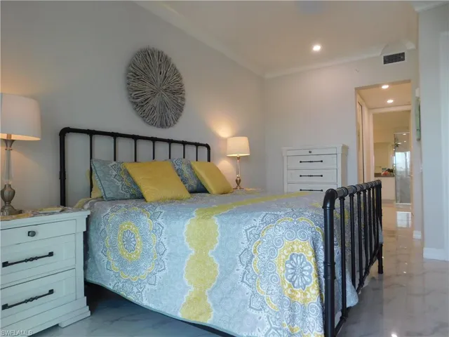 163  Indies E DR, Naples, FL 34114