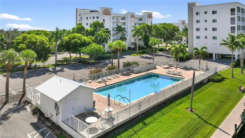 4321 Bay Beach Ln 634, Fort Myers Beach, Florida 33931