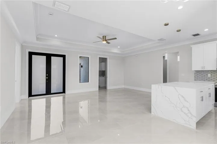 2364  52nd SW TER, Naples, FL 34116