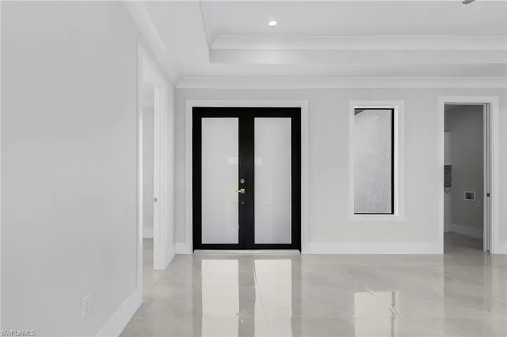2364  52nd SW TER, Naples, FL 34116