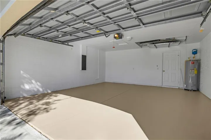 2045 Crestview Way A10, Naples, Florida 34119