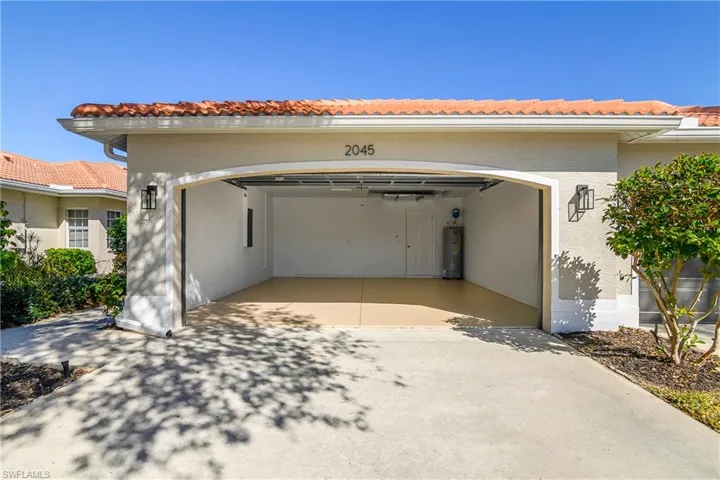 2045 Crestview Way A10, Naples, Florida 34119