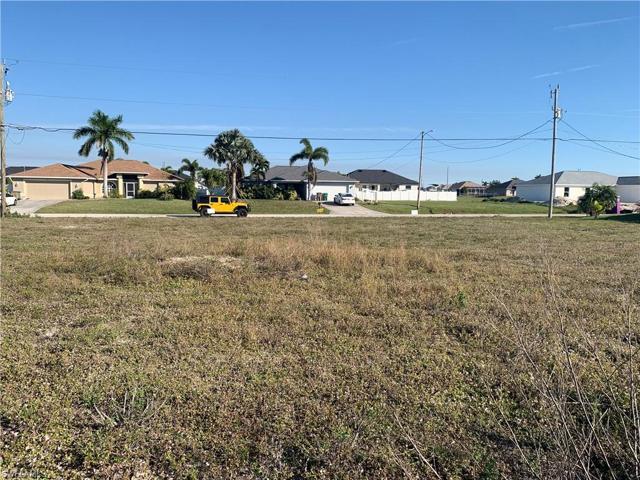 2110 NW 4th ST, CAPE CORAL FL 33993