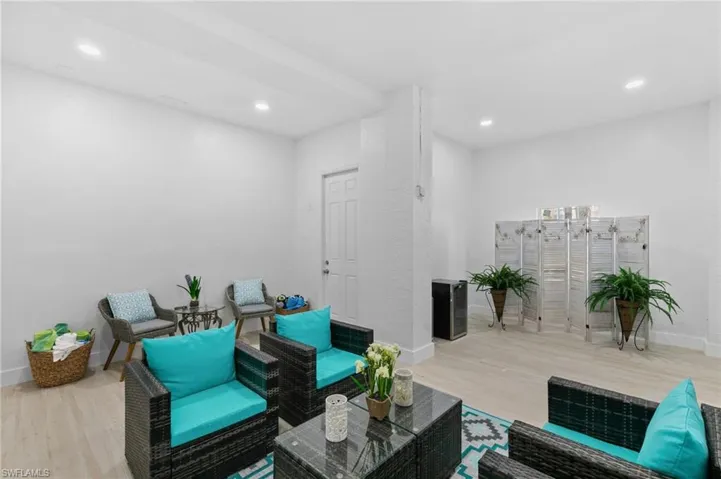 166  Barefoot  CIR, Bonita Springs, FL 34134