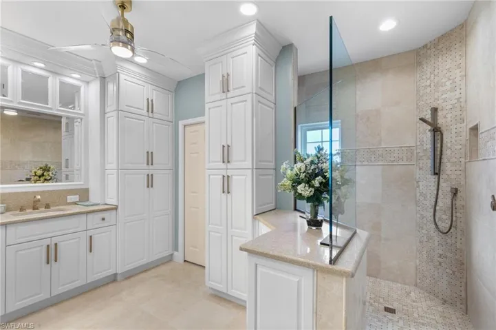 166  Barefoot  CIR, Bonita Springs, FL 34134