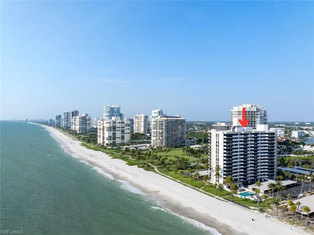 4005  Gulf Shore N BLVD, Naples, FL 34103
