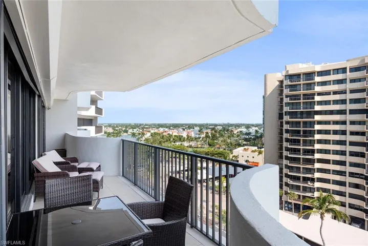4005  Gulf Shore N BLVD, Naples, FL 34103