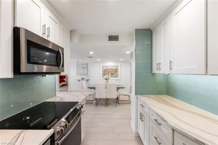 4005  Gulf Shore N BLVD, Naples, FL 34103