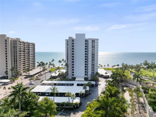 4005  Gulf Shore N BLVD, Naples, FL 34103