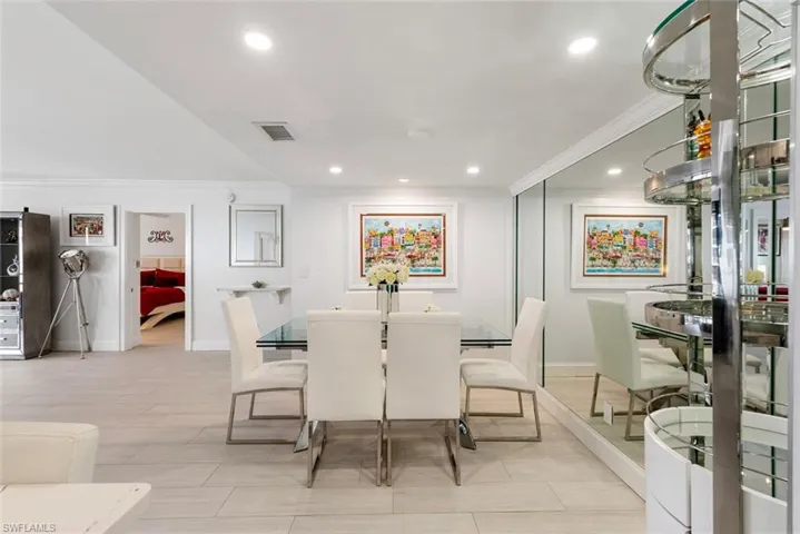4005  Gulf Shore N BLVD, Naples, FL 34103
