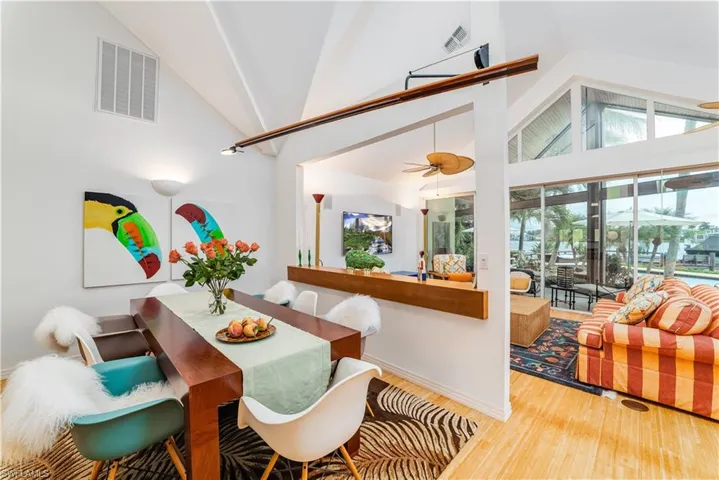 883  Galleon  DR, Naples, FL 34102